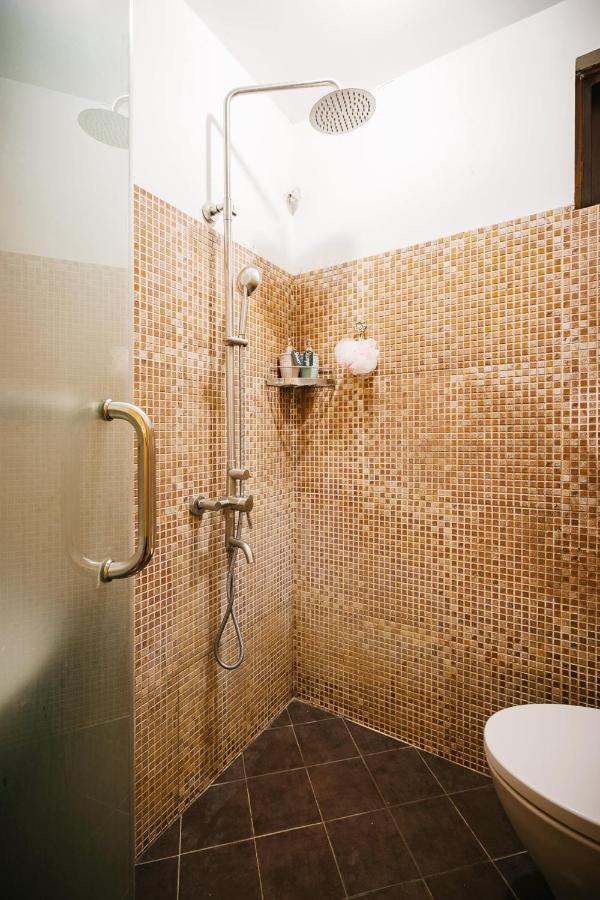 Entire French House With 4 Bedrooms In Hanoi Downtown Εξωτερικό φωτογραφία